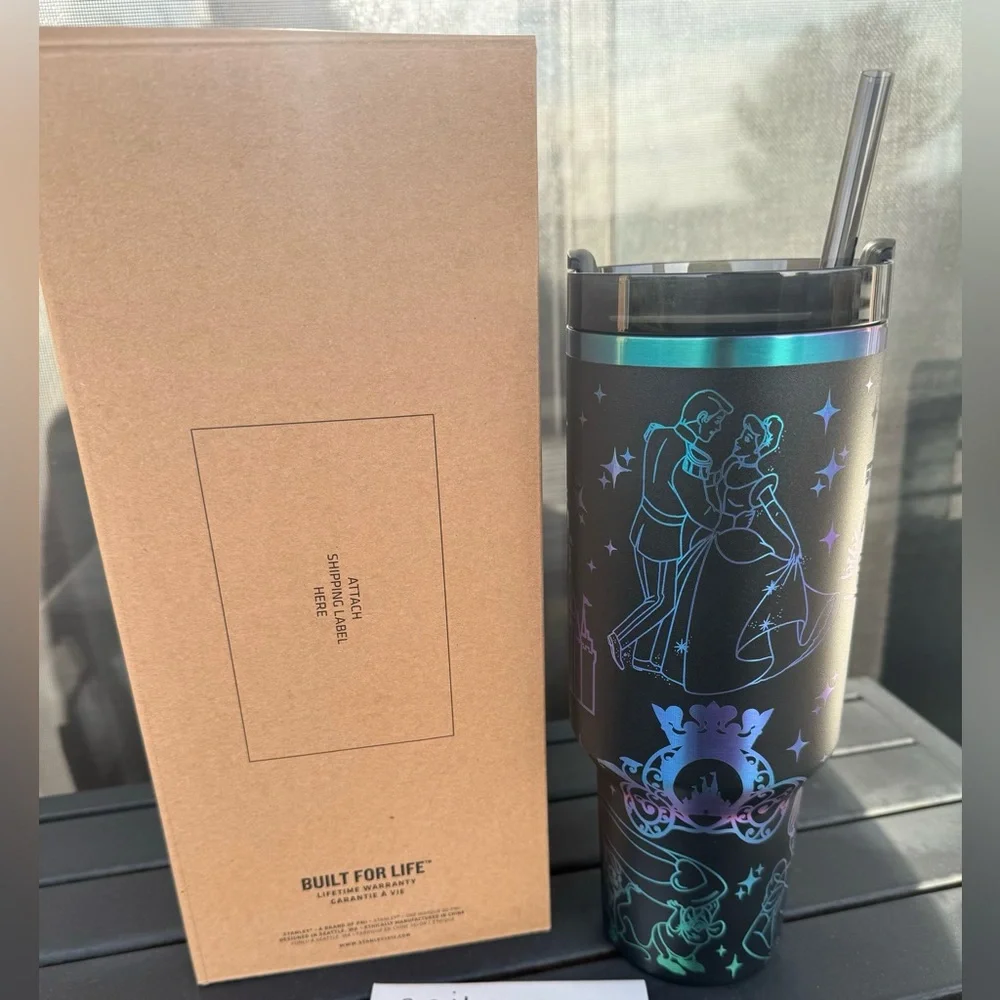 NIB Stanley 40oz custom laser engraved Disney Cinderella - Picture 2 of 3